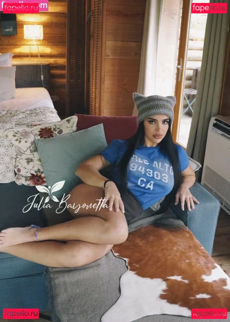 Julia Bayonetta Onlyfans Photo Gallery 