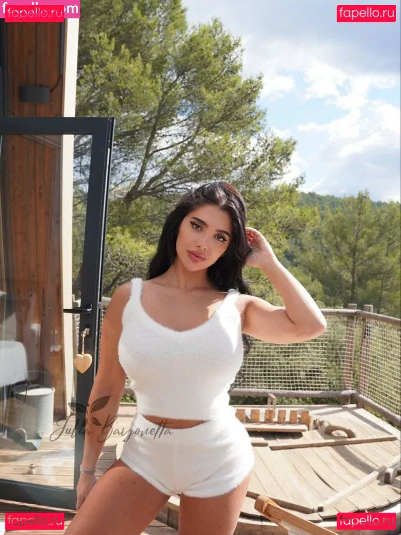 Julia Bayonetta Onlyfans Photo Gallery 