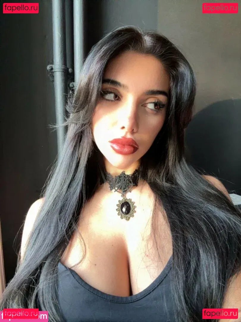 Julia Bayonetta Onlyfans Photo Gallery 