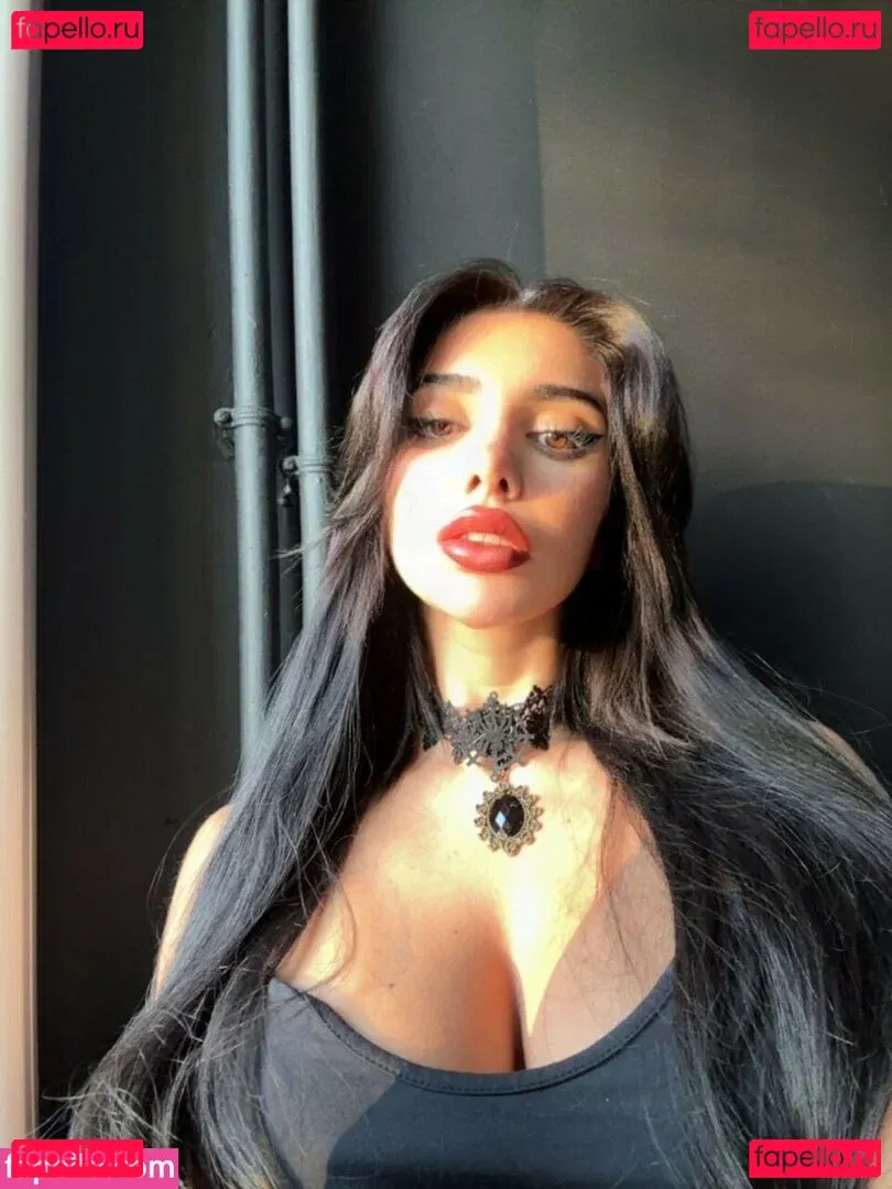 Julia Bayonetta Onlyfans Photo Gallery 