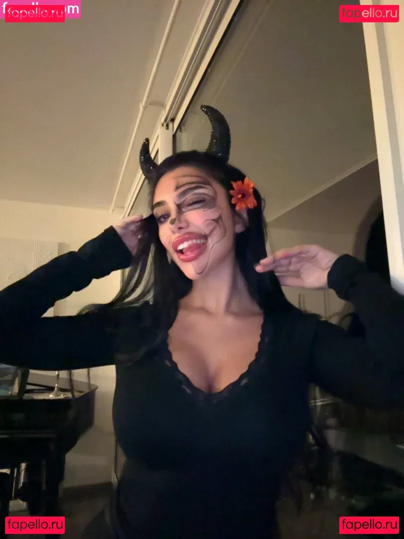 Julia Bayonetta Onlyfans Photo Gallery 