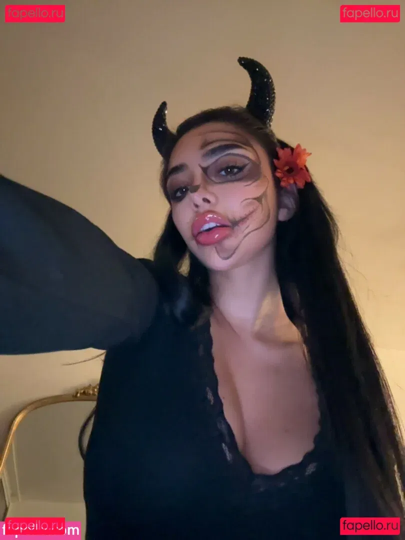 Julia Bayonetta Onlyfans Photo Gallery 