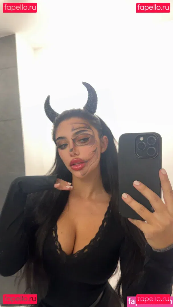 Julia Bayonetta Onlyfans Photo Gallery 