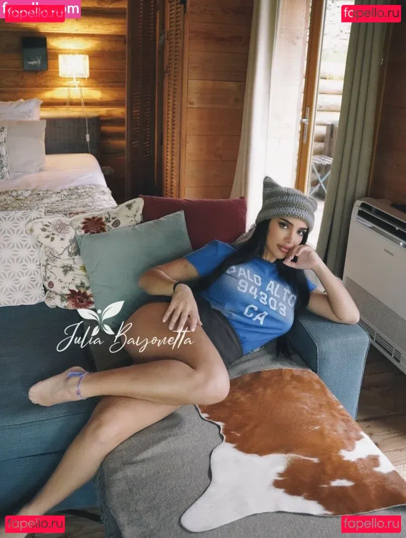 Julia Bayonetta Onlyfans Photo Gallery 