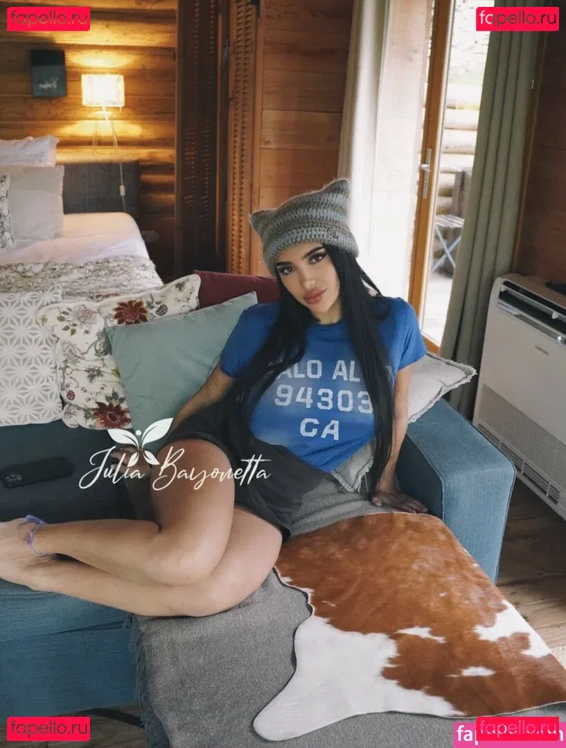 Julia Bayonetta Onlyfans Photo Gallery 