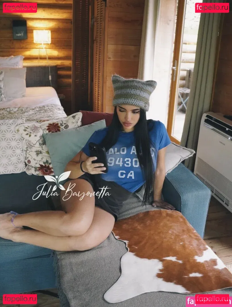 Julia Bayonetta Onlyfans Photo Gallery 