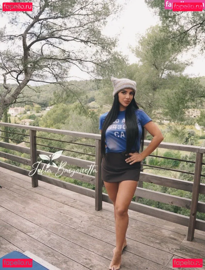 Julia Bayonetta Onlyfans Photo Gallery 