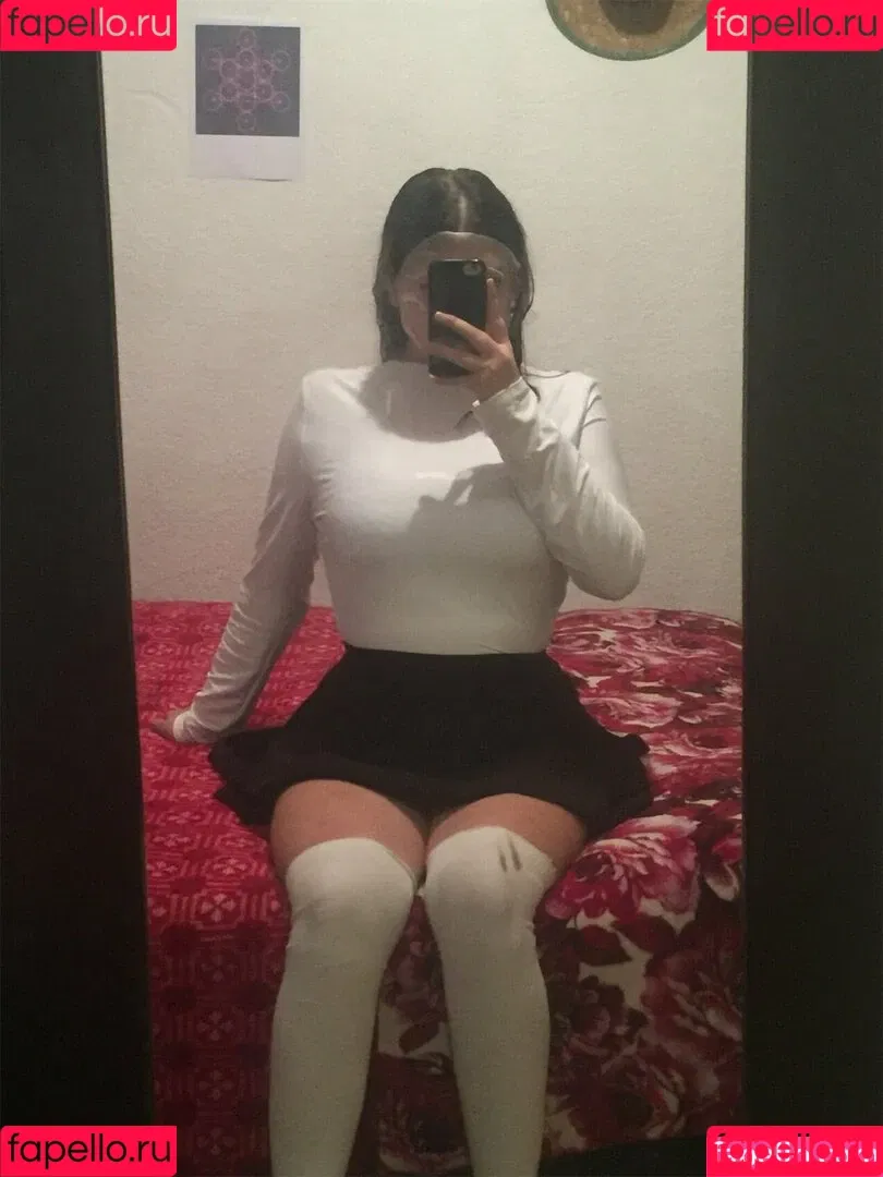 sar.eliii Onlyfans Photo Gallery 