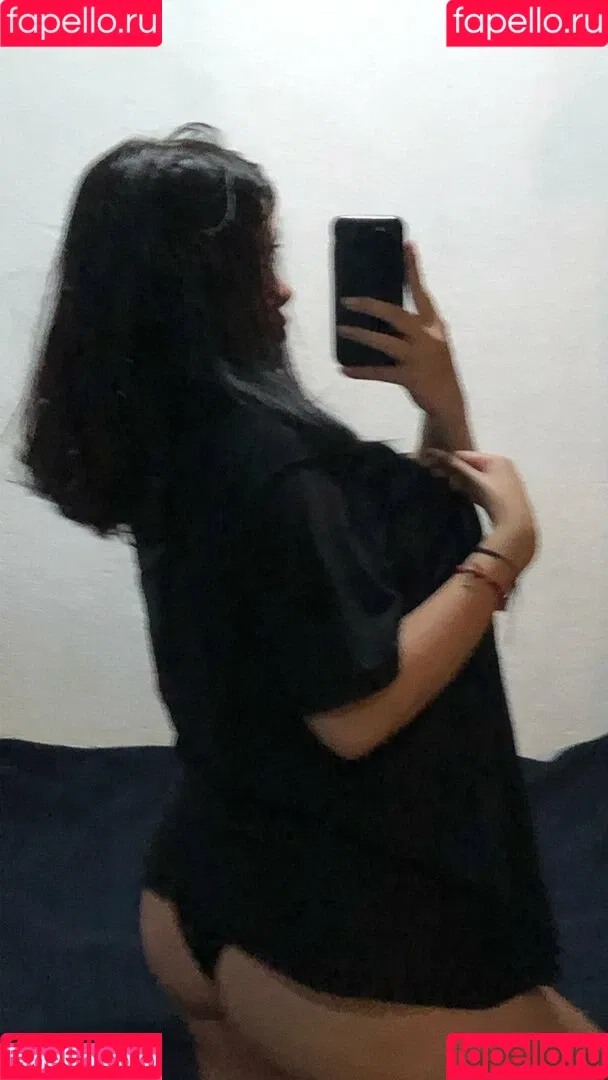 sar.eliii Onlyfans Photo Gallery 