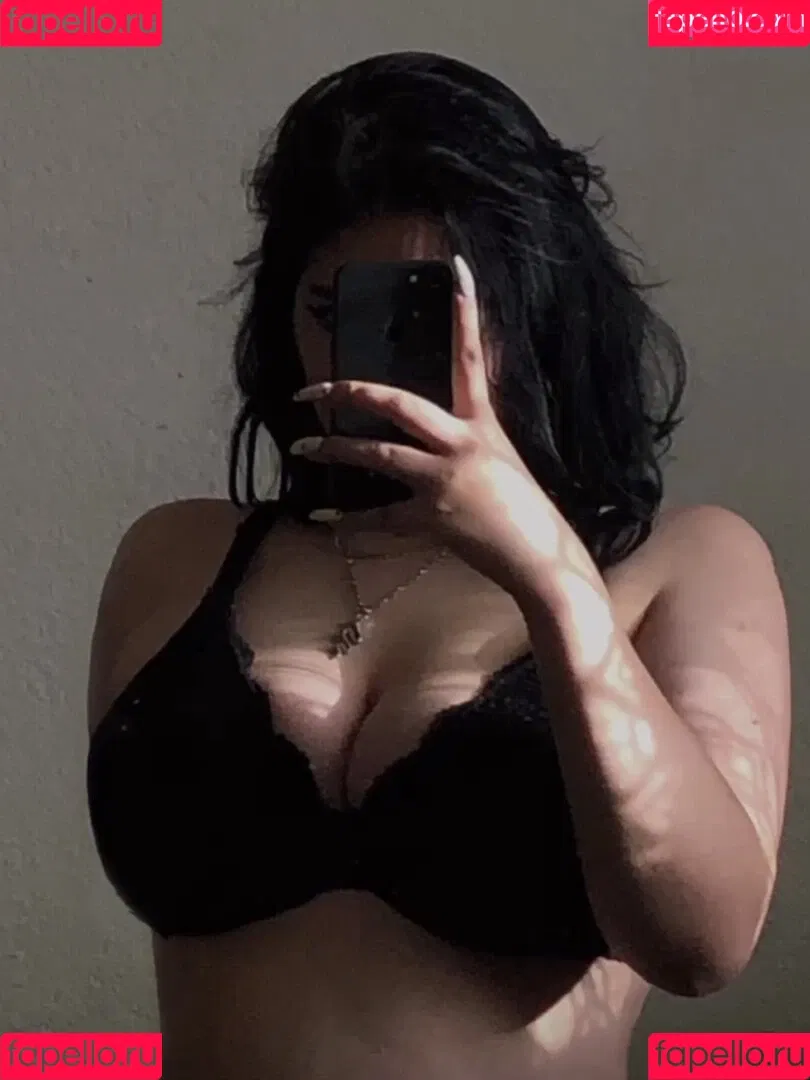 sar.eliii Onlyfans Photo Gallery 