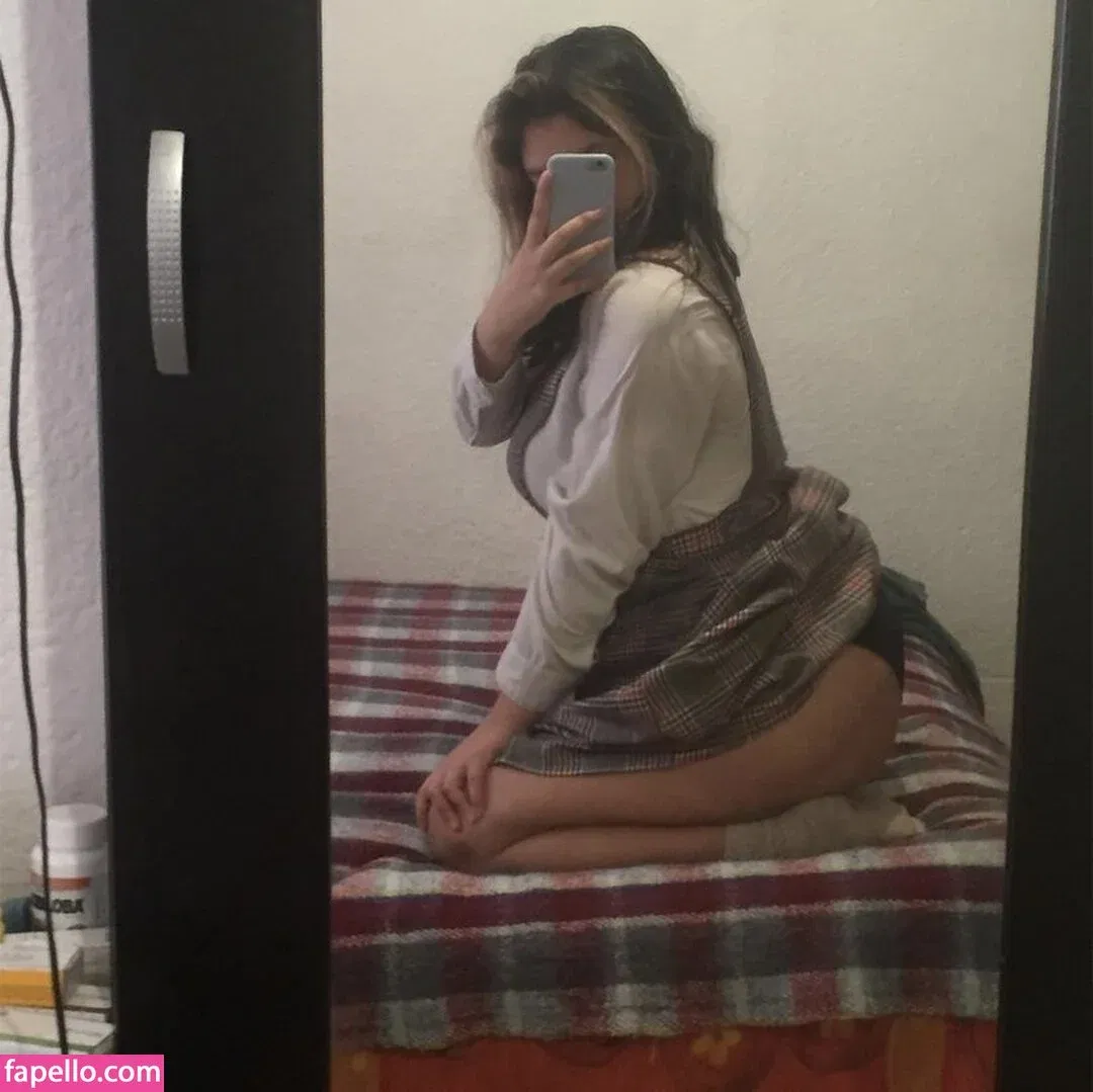 sar.eliii Onlyfans Photo Gallery 