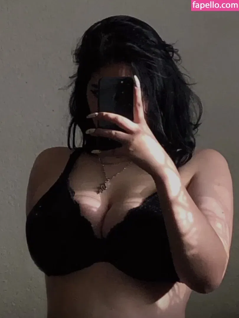 sar.eliii Onlyfans Photo Gallery 