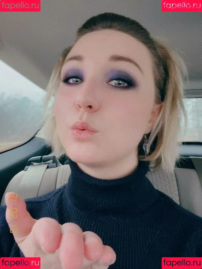 HoneyThorne Onlyfans Photo Gallery 