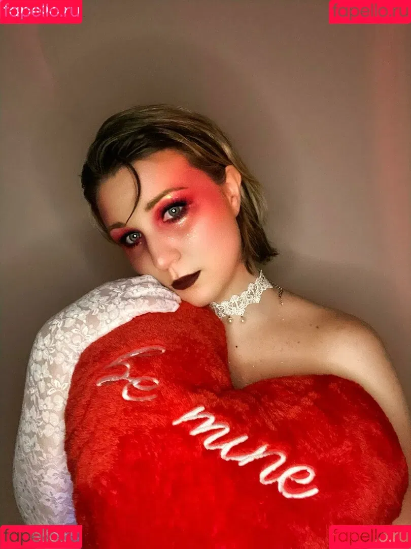 HoneyThorne Onlyfans Photo Gallery 