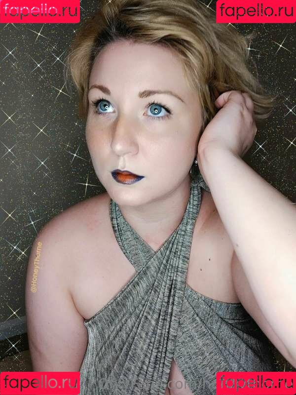 HoneyThorne Onlyfans Photo Gallery 