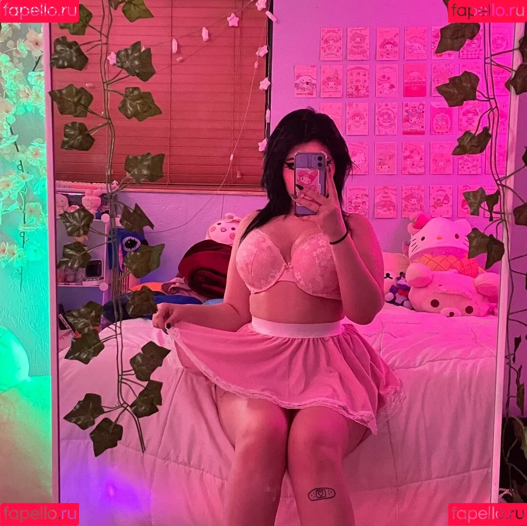 okay_kylie Onlyfans Photo Gallery 