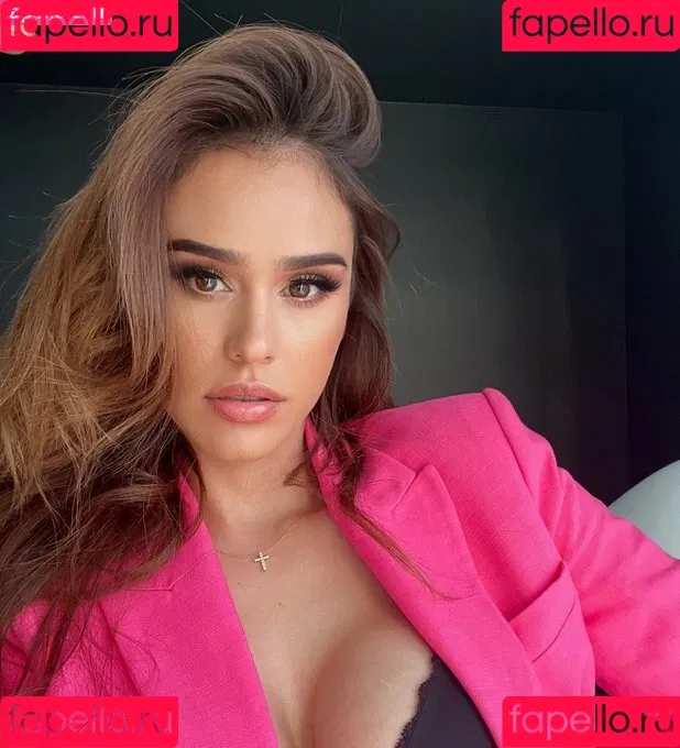 Yanet Garcia Onlyfans Photo Gallery 