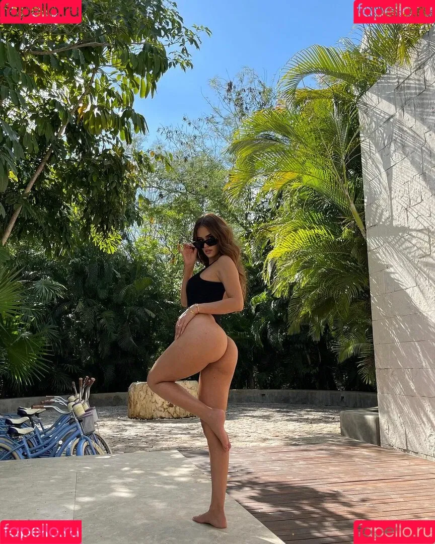 Yanet Garcia Onlyfans Photo Gallery 