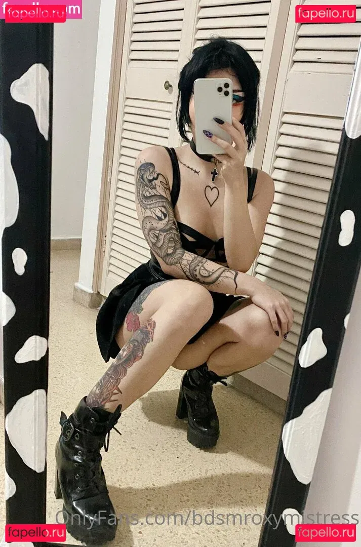 bdsmroxymistress Onlyfans Photo Gallery 