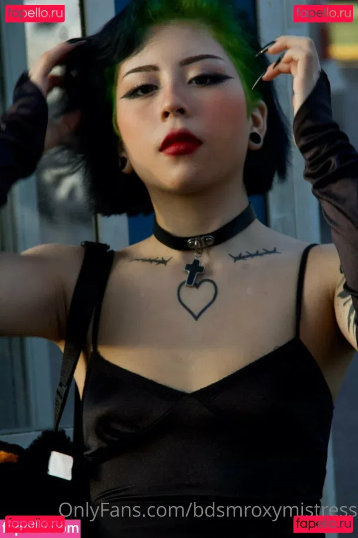 bdsmroxymistress Onlyfans Photo Gallery 