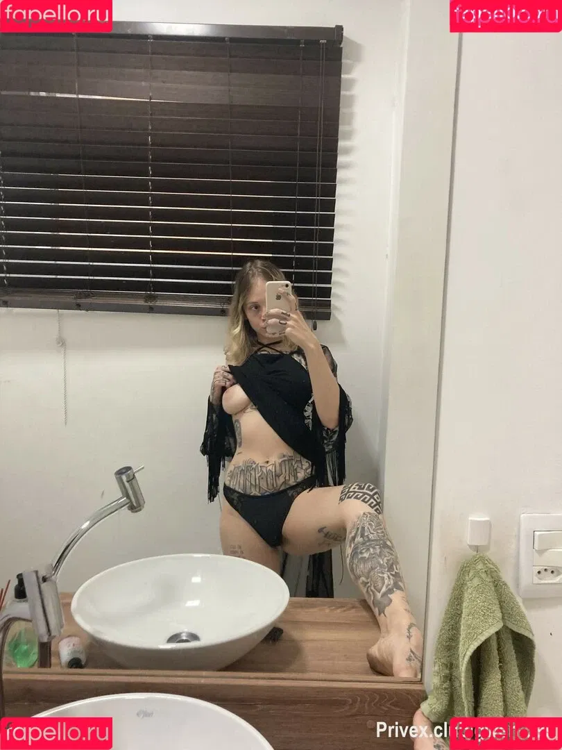 Gwen Stacy Onlyfans Photo Gallery 