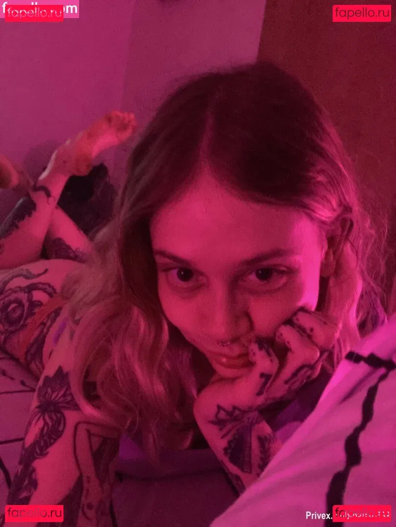 Gwen Stacy Onlyfans Photo Gallery 