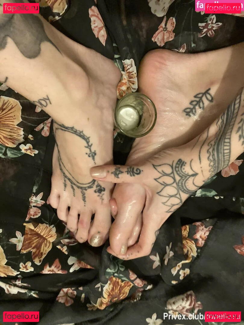 Gwen Stacy Onlyfans Photo Gallery 