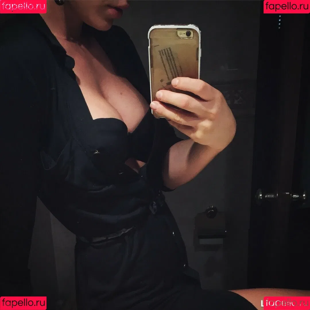 Guerlain Onlyfans Photo Gallery 