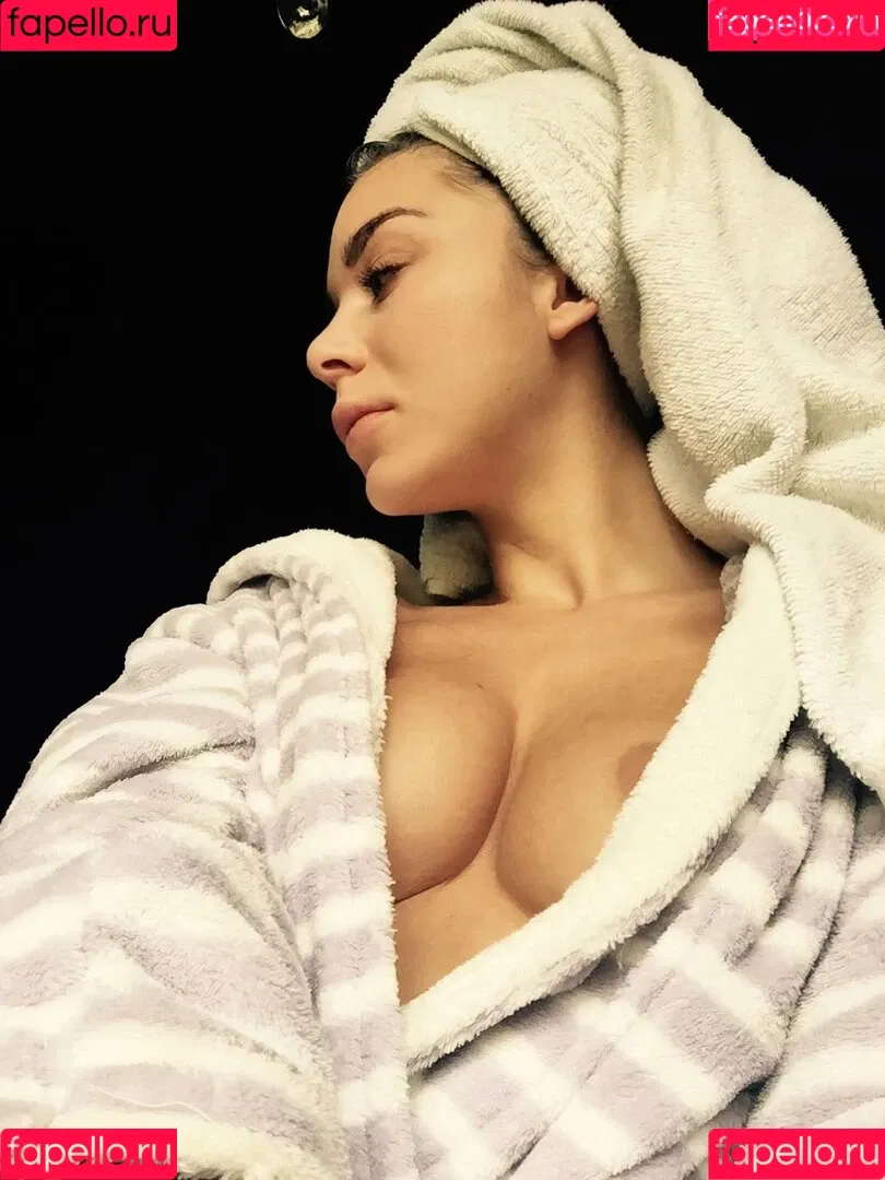 Guerlain Onlyfans Photo Gallery 