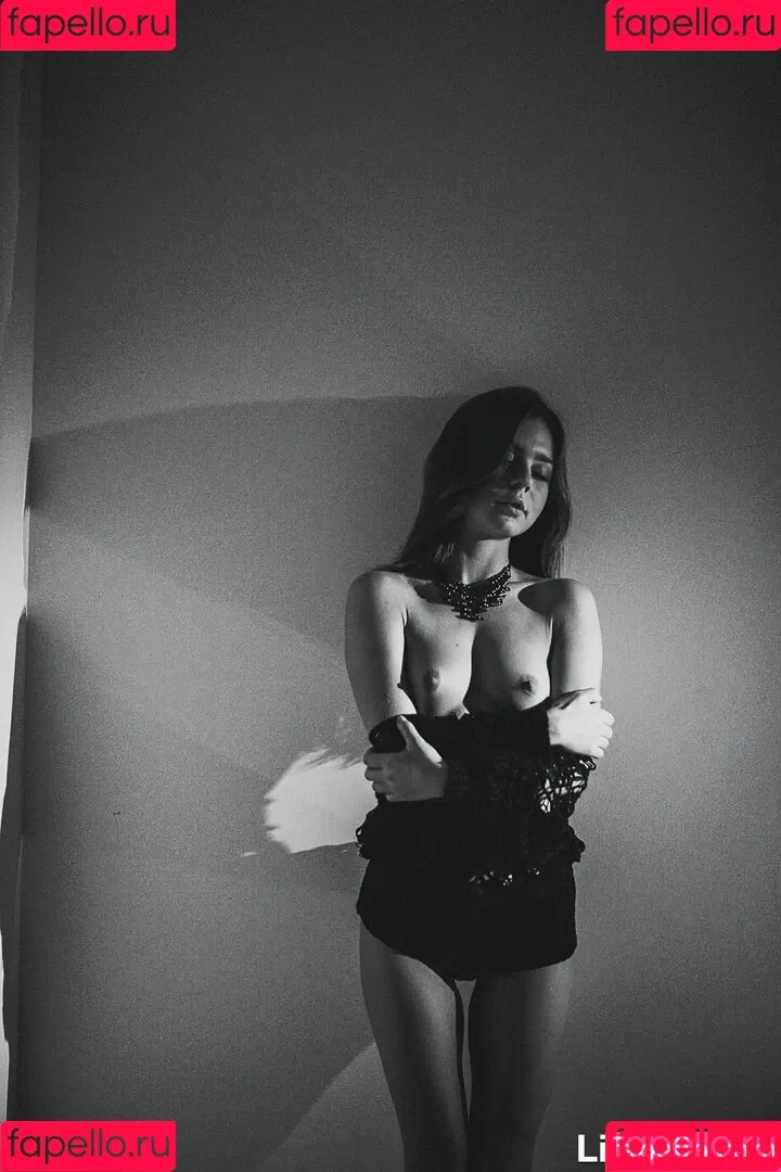 Guerlain Onlyfans Photo Gallery 