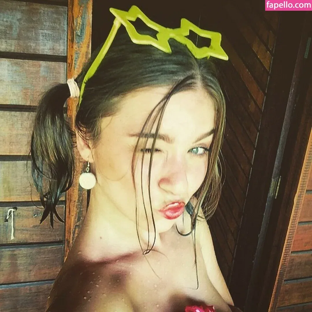 Guerlain Onlyfans Photo Gallery 