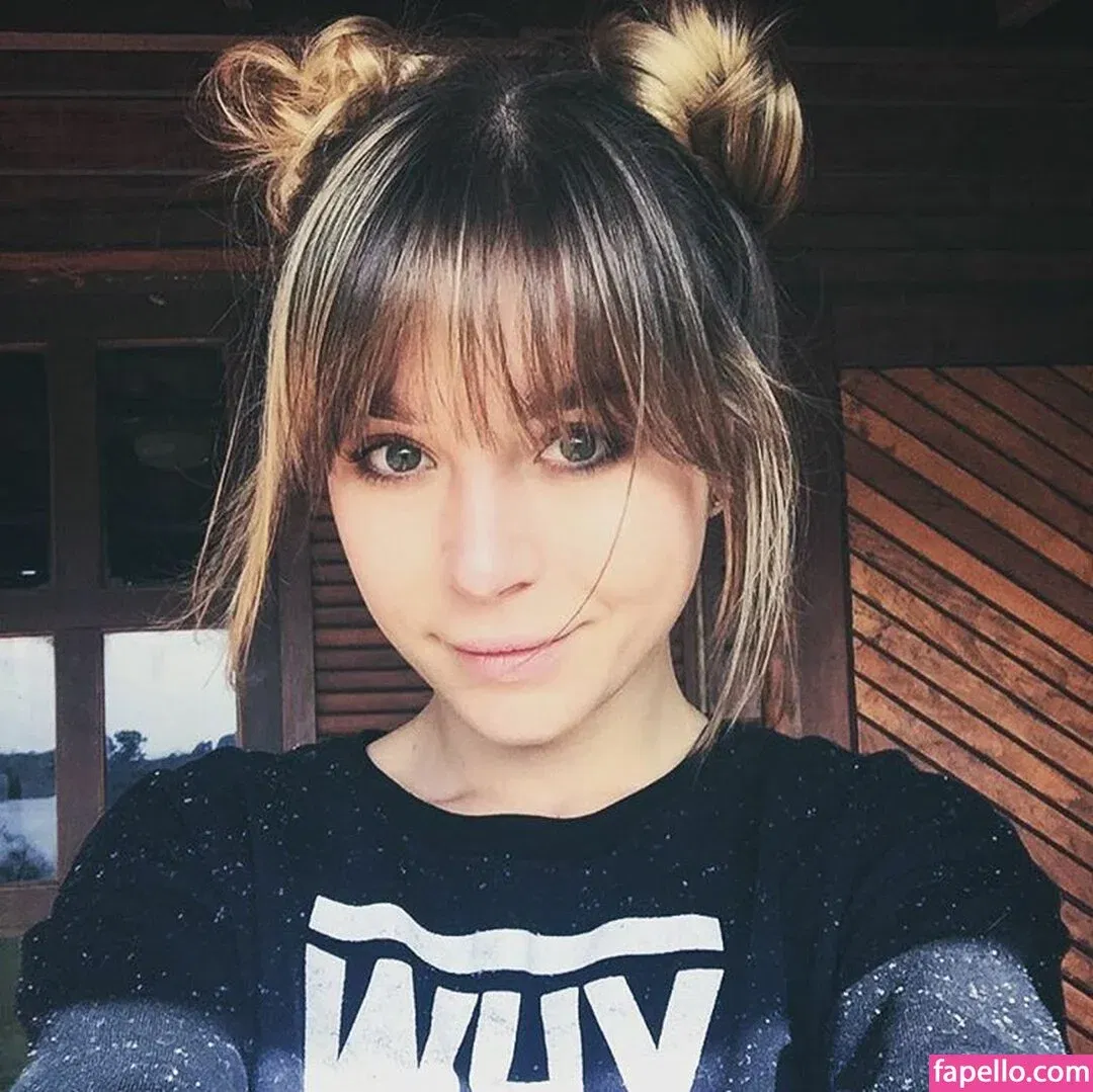 Guerlain Onlyfans Photo Gallery 