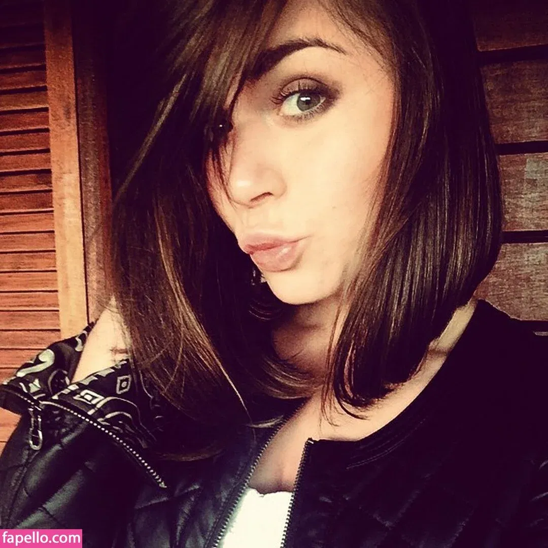 Guerlain Onlyfans Photo Gallery 