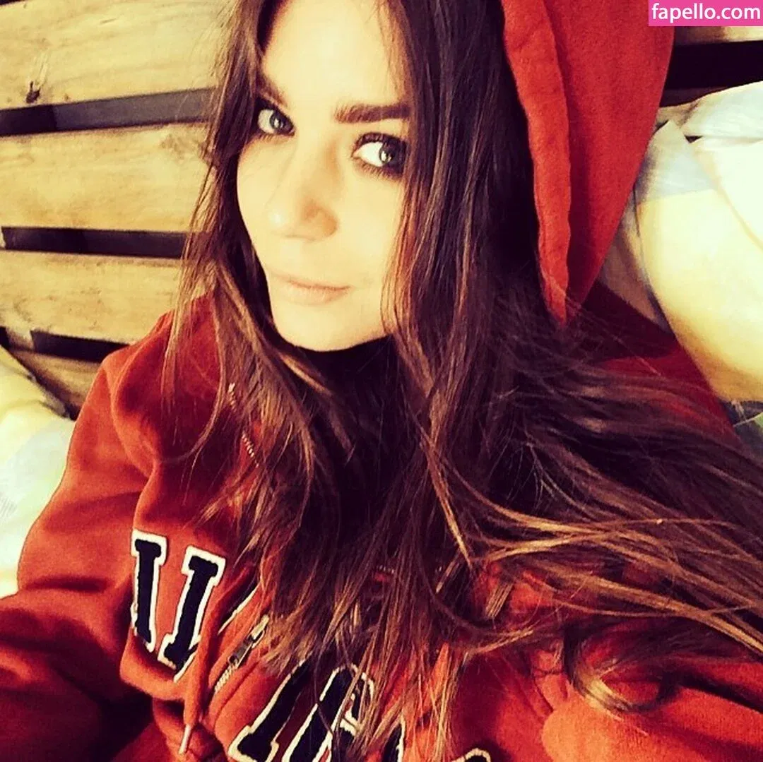 Guerlain Onlyfans Photo Gallery 