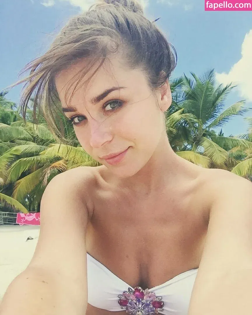 Guerlain Onlyfans Photo Gallery 