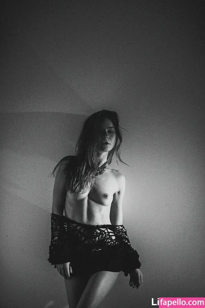 Guerlain Onlyfans Photo Gallery 