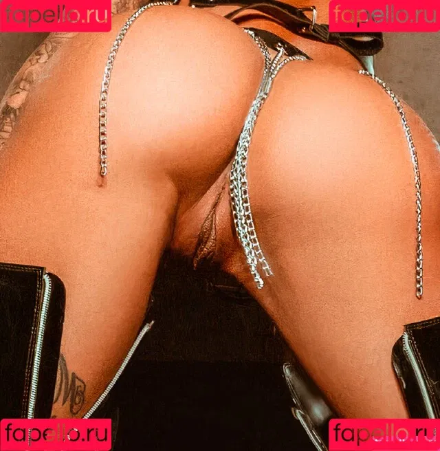 Tati Zaqui Onlyfans Photo Gallery 