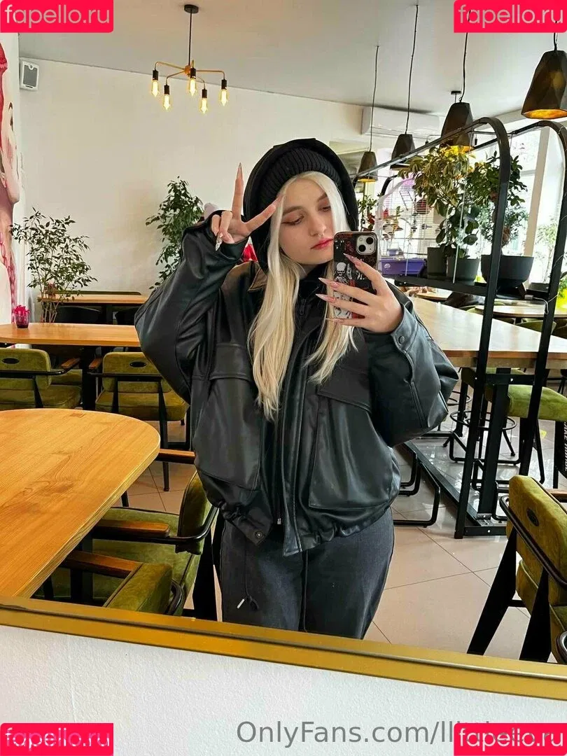 llittleeva Onlyfans Photo Gallery 