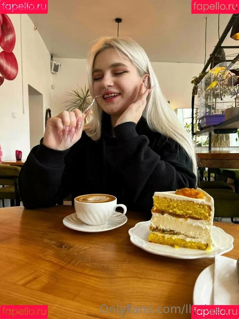 llittleeva Onlyfans Photo Gallery 