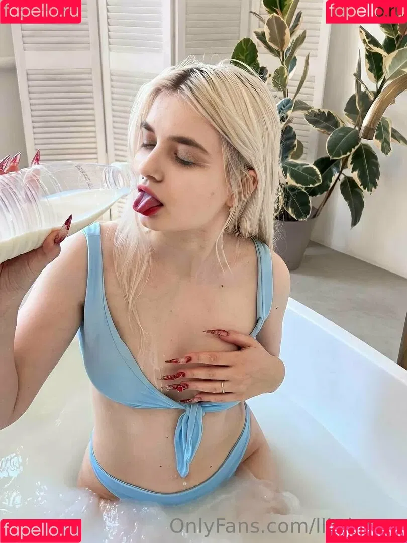 llittleeva Onlyfans Photo Gallery 