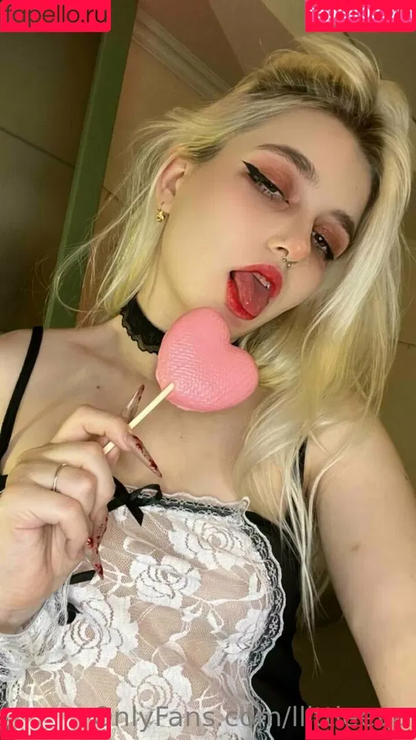 llittleeva Onlyfans Photo Gallery 