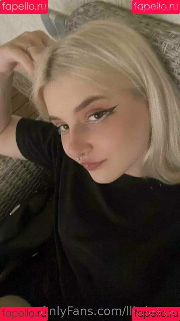llittleeva Onlyfans Photo Gallery 