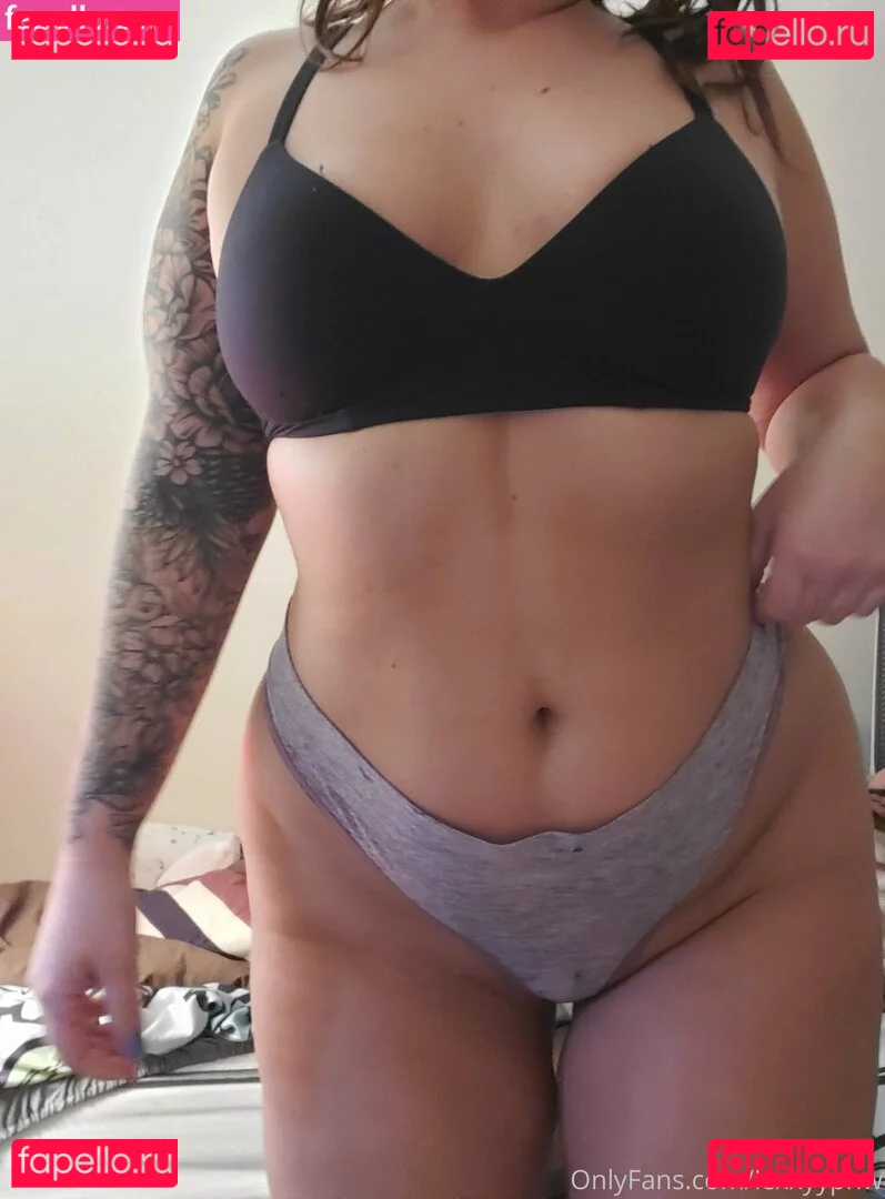 lexxyypnw Onlyfans Photo Gallery 