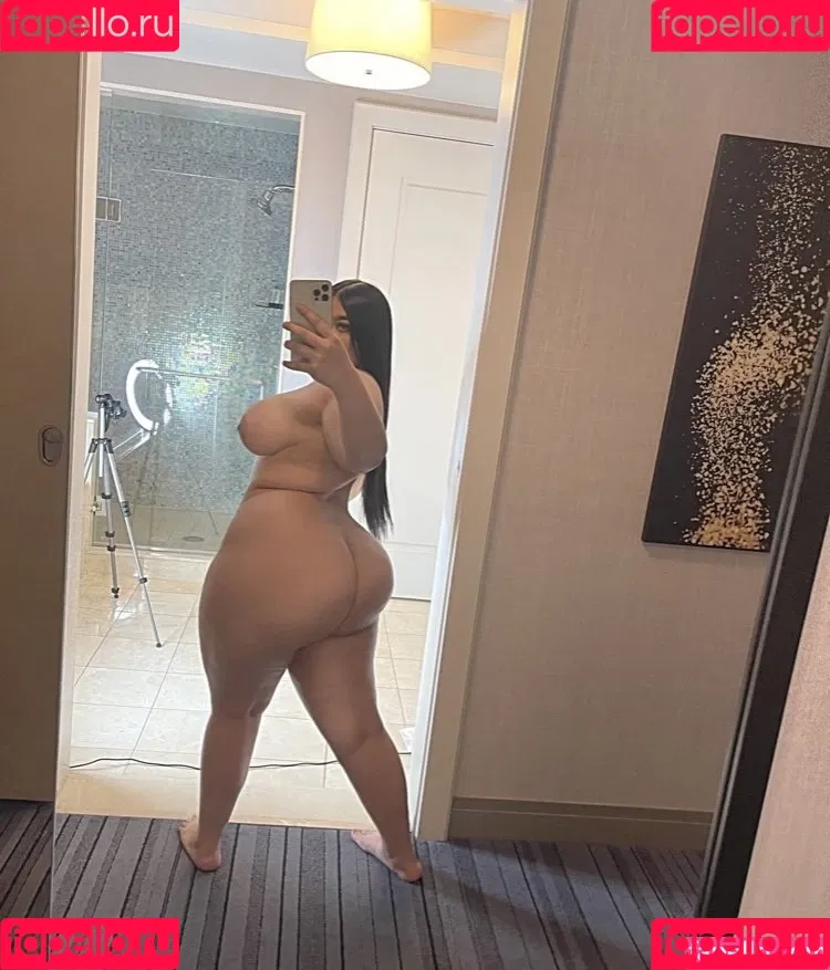 KatEstrada Onlyfans Photo Gallery 