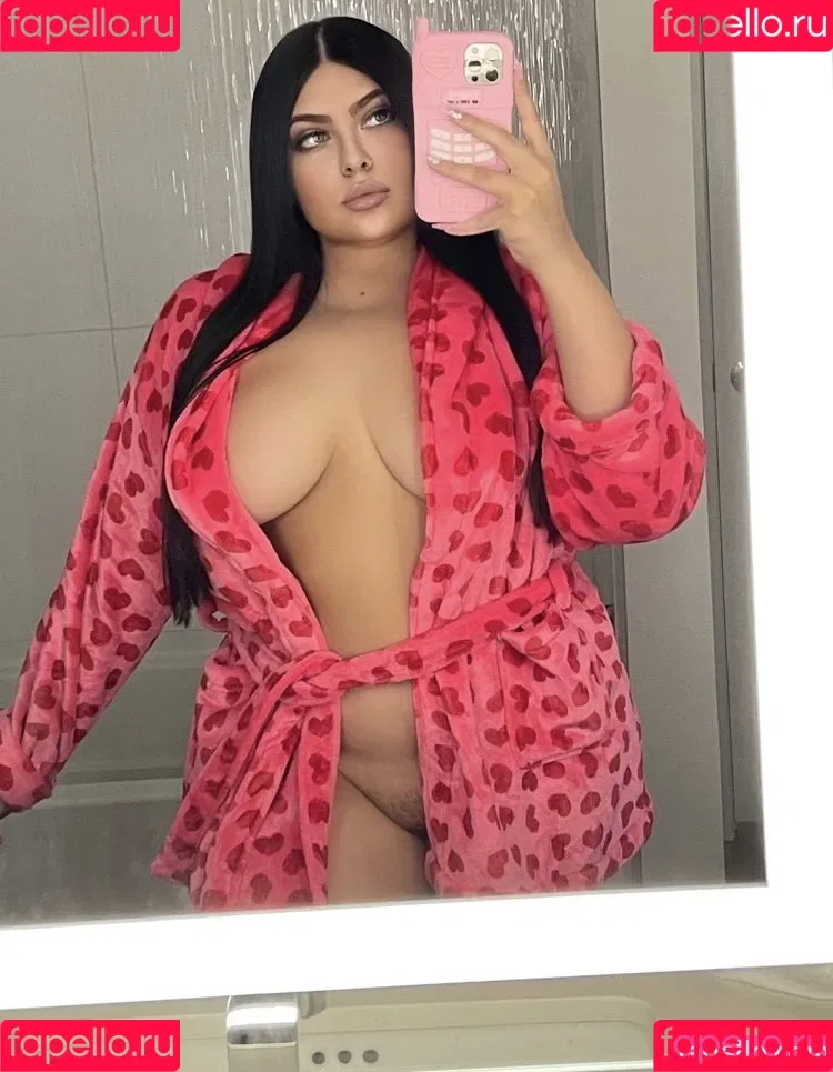 KatEstrada Onlyfans Photo Gallery 
