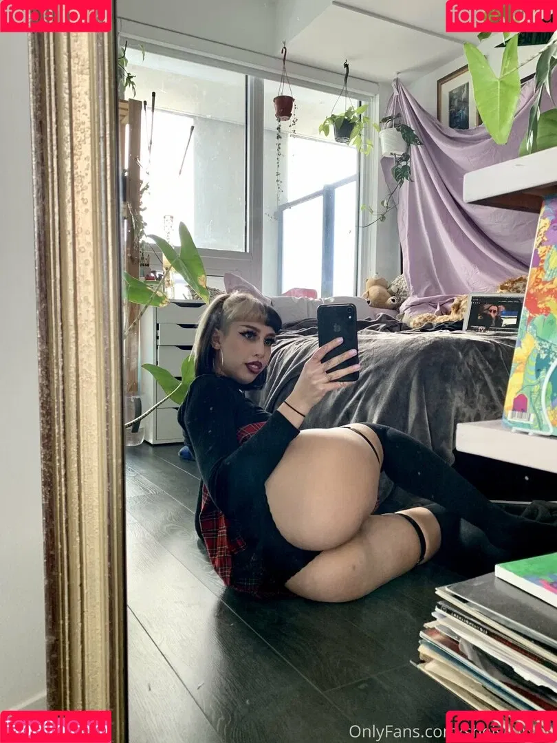 sheiscursed Onlyfans Photo Gallery 