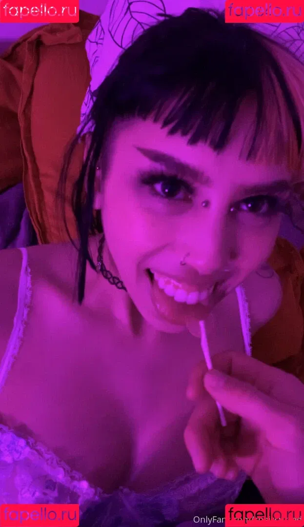 sheiscursed Onlyfans Photo Gallery 