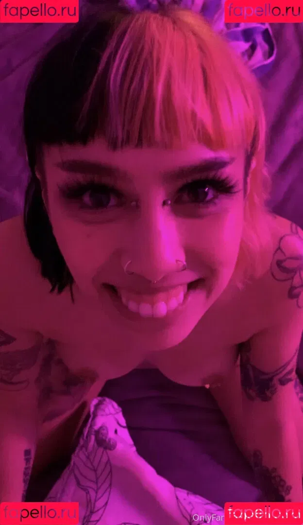 sheiscursed Onlyfans Photo Gallery 