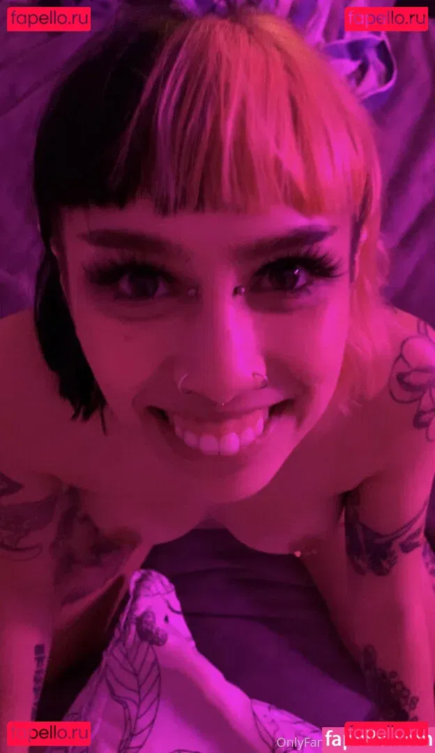 sheiscursed Onlyfans Photo Gallery 