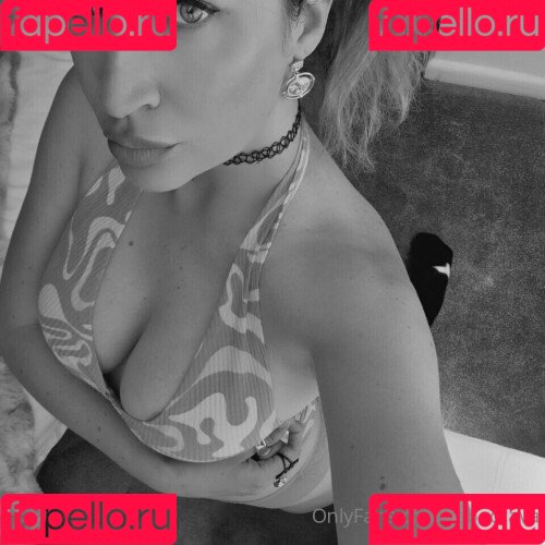 rebeccava Onlyfans Photo Gallery 